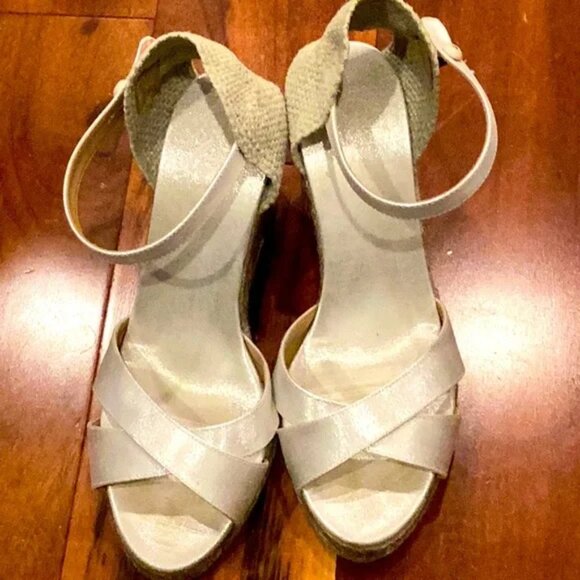 Castaner Silver 3 1/2 Wedge Heel Espadrilles, Size 38, Made in Spain, EUC - Picture 1 of 6